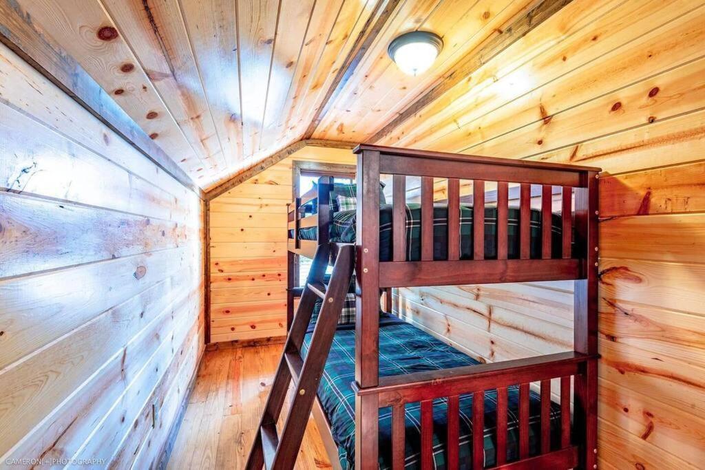 Iron Horse Lodge Sleeps 18, Games, Fire Pit, Hot Tub, Ev, More Broken Bow Ngoại thất bức ảnh