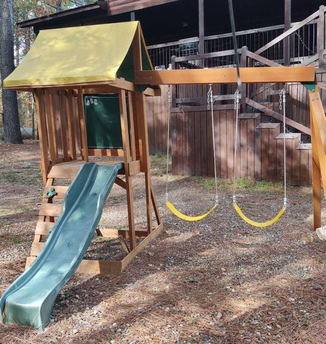 Iron Horse Lodge Sleeps 18, Games, Fire Pit, Hot Tub, Ev, More Broken Bow Ngoại thất bức ảnh